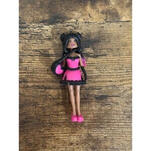 Dress to impress Roblox sweet romance doll